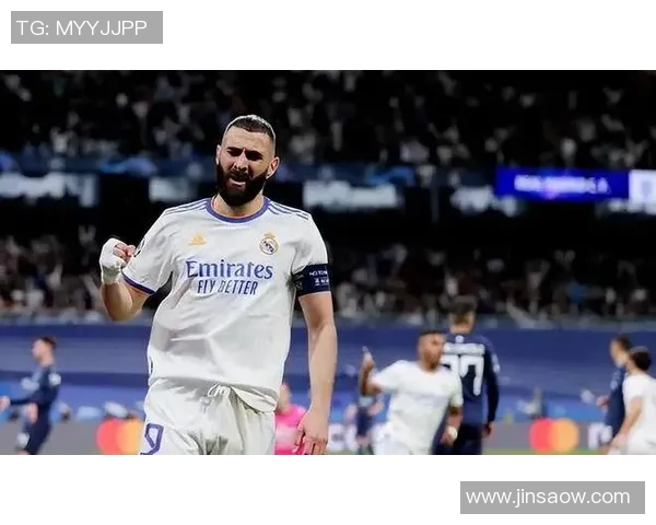 本泽马:从法甲新星到世界足球巨星的辉煌历程与成就解析 本泽马:从法甲新星到世界足球巨星的辉煌历程与成就解析