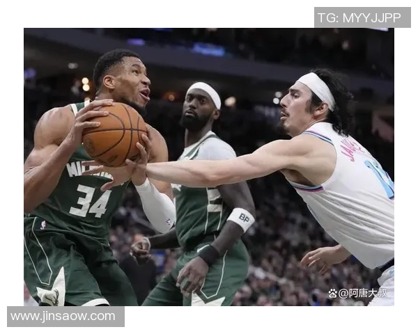 热火与雄鹿今日比赛实时比分更新及精彩瞬间回顾