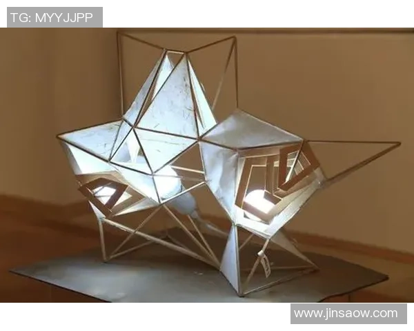 铁路工场与图圣马丁的对决：技术与艺术的碰撞与融合